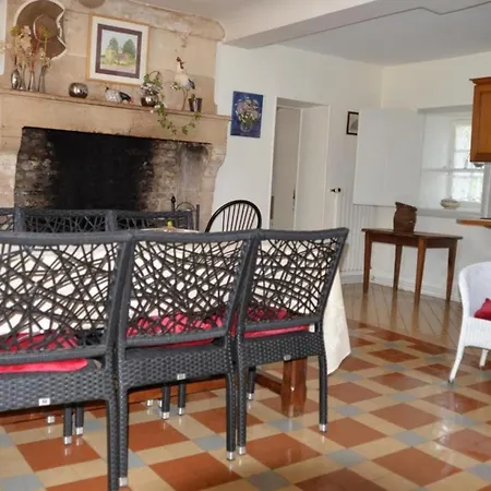 Grande Maison Xviiie Avec Jardin Clos Et Animaux Acceptes - Fr-1-497-193 Ri